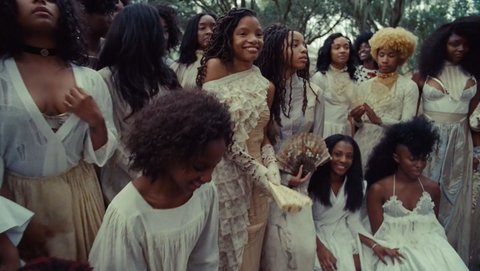 young-girls-in-lemonade